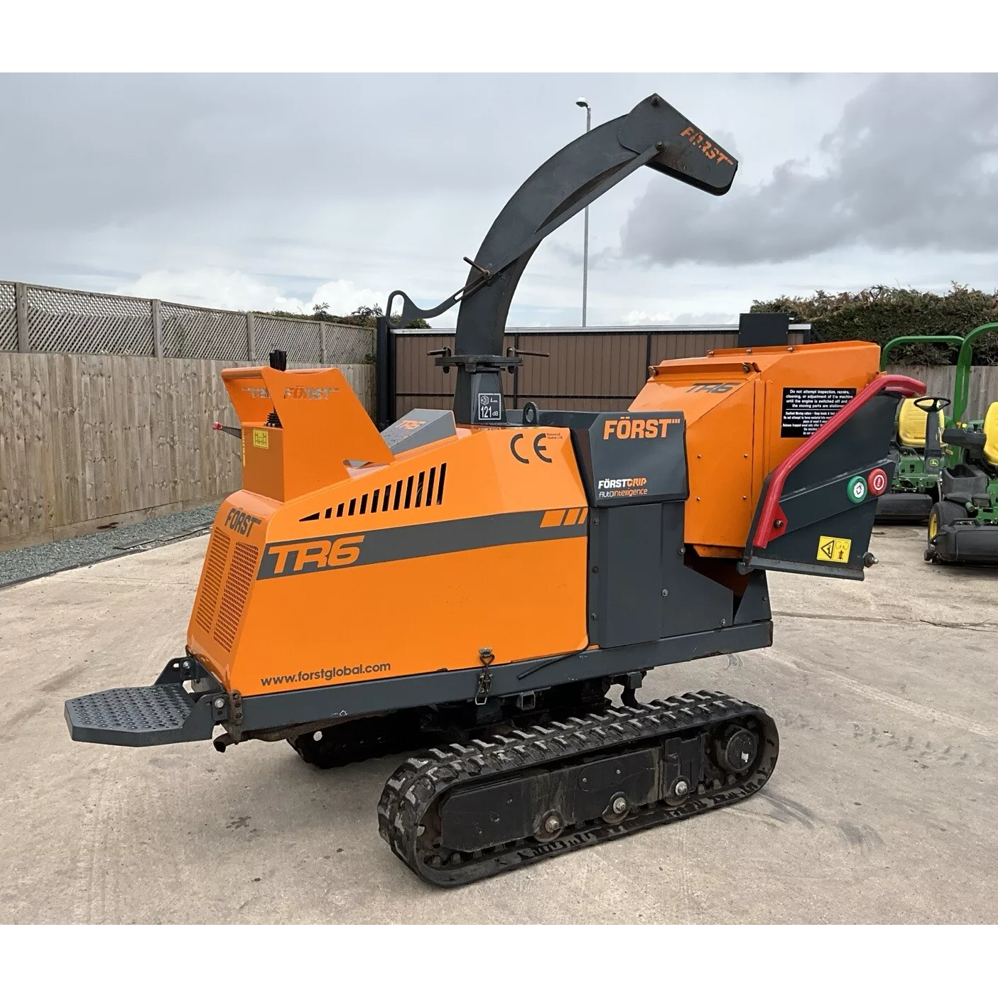 2017 FORST TR6D TRACKED DIESEL WOODCHIPPER